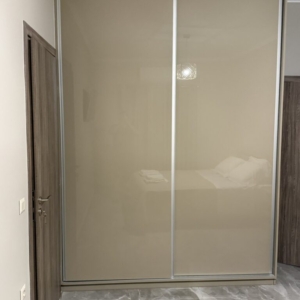 hotspotacharnes enoikiazomeno domatio